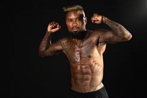 魔鬼筋肉人！51岁泽·罗伯托：我是非常节制的人 很早便投资自己 - 资讯配图