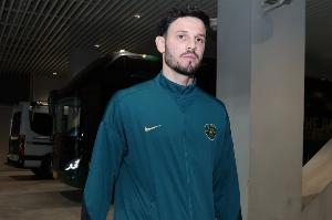 卢卡斯在中超联赛第100次出场，完成了274次头球解围和69次封堵 - 资讯配图