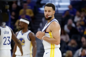 库里,38岁,“玩篮球” - 资讯配图