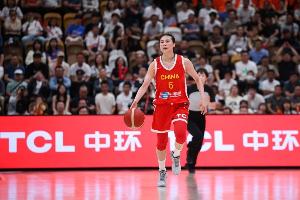 媒体人：王思雨依旧是中国女篮后卫线最全面&投射最果敢的选手 - 资讯配图