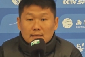 刘建业：恭喜铜梁龙球员取得中超首个3分，但后面不能放松 - 资讯配图