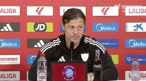 塞维主帅:如今战火纷飞,我们却还在谈论踢球,对一切都漠不关心 - 资讯配图