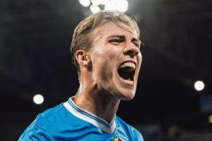 罗马诺:那不勒斯已正式敲定4400万欧买断霍伊伦!转会总价5000万 - 资讯配图