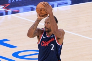 有起伏！伦纳德半场13投4中 拿下14分1篮板2助攻1抢断 正负值+9 - 资讯配图