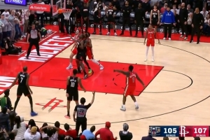 功亏一篑！德章泰·穆雷第2罚故意不中 墨菲漂移三分绝杀失手 - 资讯配图