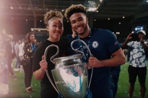 官方：詹姆斯的妹妹与切尔西续约，新合同有效期至2030年 - 资讯配图