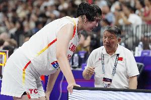 媒体人:中国女篮只赢了南苏丹10分 对方没靠谱后卫&基本功不行 - 资讯配图