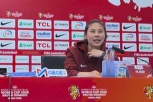 王思雨寄语张子宇：18岁潜力巨大 未来有望成为世界级中锋 - 资讯配图