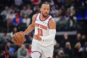 高开低走！布伦森25中11得29分5板9助 下半场仅6分 - 资讯配图