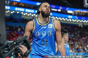 媒体人:麦基还在适应 但他的天赋 在攻防两端带来很多的可能 - 资讯配图