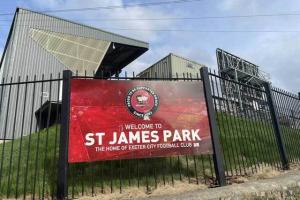 英甲队主场也叫圣詹姆斯公园，巴萨球迷导航错误最后被送一张门票 - 资讯配图