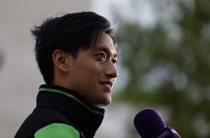 周冠宇:自己的首要目标是重返F1赛场,正在时刻准备并等待机会 - 资讯配图