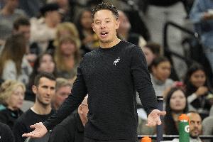 米奇·约翰逊:近几场面对强队 我们感受到了那种竞争力 这很重要 - 资讯配图