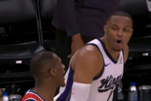 结下梁子了！威少怒喷邓恩：你TM就是个无名小卒 快滚回去吧 - 资讯配图