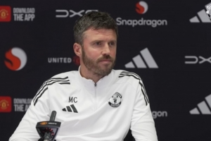 卡里克：正朝着2028年夺冠的目标努力，渴望让曼联达到那样的高度 - 资讯配图