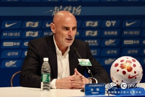 穆斯卡特：海港从上一场比赛中吸取了教训，蒯纪闻表现非常出色 - 资讯配图