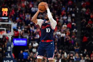 首败!加兰三分10中5空砍25分3板7助&正负值+17 此前快船生涯5-0 - 资讯配图