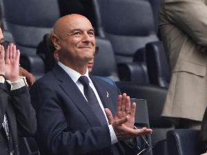 电讯报:英超从未有过热刺这种规模的降级 这个锅列维不背 - 资讯配图