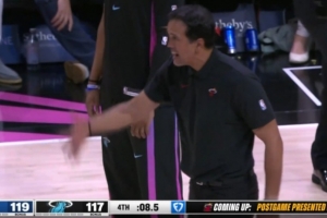 这又怎么说？魔术开不出球赶紧暂停 斯波疯狂比手势表示这不5秒？ - 资讯配图