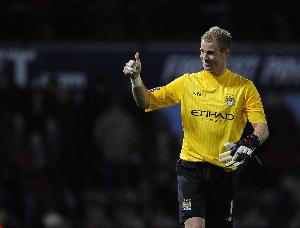 乔·哈特：曼城还有主场对阵阿森纳，不会说击败对手容易但有机会 - 资讯配图