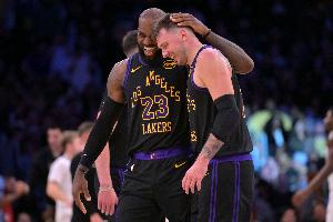 解说:东契奇进攻嗅觉堪称顶级 掘金漏掉全场最不该漏的篮板 - 资讯配图