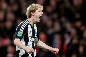 殊为不易!英超赛场上,纽卡第5次在斯坦福桥率先破门 - 资讯配图