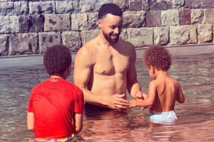 库里生日！阿耶莎：祝我最爱的人生日快乐 你是我最喜欢的一切！ - 资讯配图