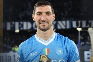 波利塔诺:很高兴传射且球队获胜,要争取赢得剩余的全部9场比赛 - 资讯配图