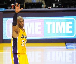 阿贾:科比是篮球界的GOAT 他称赞我的后仰跳投&那一刻意义非凡 - 资讯配图