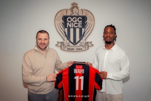 队报：尼斯前锋瓦希正在办理科特迪瓦护照，希望参加今夏世界杯 - 资讯配图