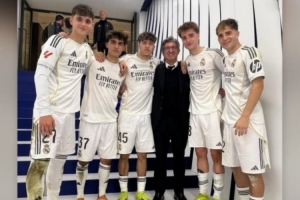 巴尔韦德晒皇马青训照片：感谢青训营的孩子们，他们一直倾尽全力 - 资讯配图