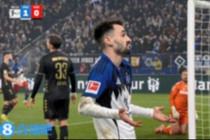 神仙球!法比奥·维埃拉凌空外脚背吊射破门,进球后模仿萨卡庆祝 - 资讯配图