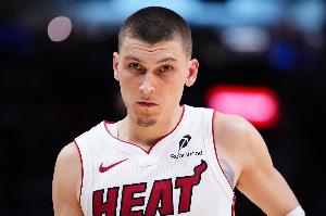 本赛季常规赛对阵魔术5战皆败！希罗：我们肯定对此不满意 - 资讯配图