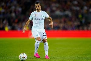 国米官方:姆希塔良左大腿肌肉拉伤,将在几天内接受进一步评估 - 资讯配图