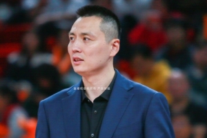 卢伟：球队要放平心态 每场球都去拼对手 我们要认清自己 - 资讯配图