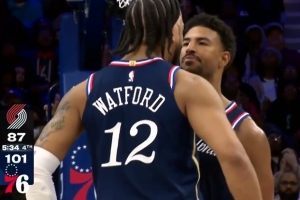 一波流带走？格莱姆斯反击欧洲步换手上篮 连得10分打停开拓者 - 资讯配图