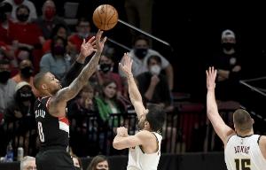 利拉德：重伤后恢复最难的是心理挑战 你心里对每件事都有些忐忑 - 资讯配图