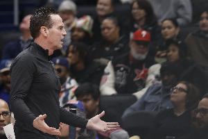 阿特金森：我得反思自己 我不知道在开场就采用无限换防是否正确 - 资讯配图