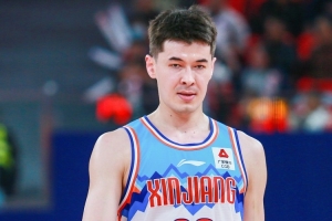 阿不都沙拉木：出现了较多的14次失误 我们也要学会聪明地去犯规 - 资讯配图