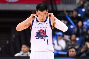 这投篮真练不出来！高诗岩6中0仅拿6分1板1助1断 正负值-16 - 资讯配图