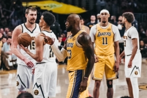 昨日战胜掘金！詹姆斯更新社媒：这场比赛太有意思了！ - 资讯配图