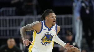 理查德新秀赛季已送出71次抢断 为队史自10年库里后新秀最多 - 资讯配图