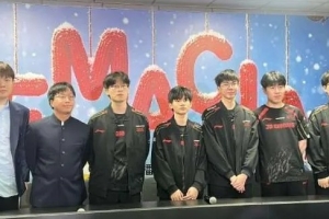 Tabe：在LPL你要打的更凶狠；季后赛我们打完复盘四五个小时 - 资讯配图