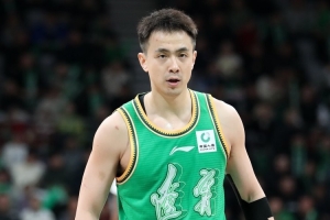 沈阳日报：辽篮掀翻广东男篮强势复苏 是全队奋勇拼搏的体现 - 资讯配图