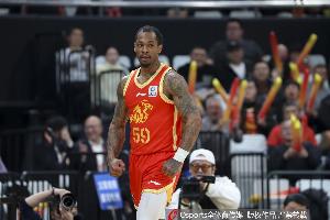 差距不小!半场广厦罚球17中15 宁波全队5罚2中 - 资讯配图