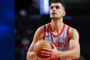 勇士客战尼克斯 10天合同球员尤特赛文将上演加盟首秀 - 资讯配图