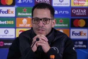 罗塞尼尔：围圈喊话是球员想展示团结 扭转局势很难但并非不可能 - 资讯配图