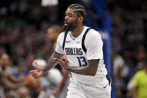 获胜功臣!马绍尔首发32分钟 12中8&8罚全中砍下25分5板7助 - 资讯配图