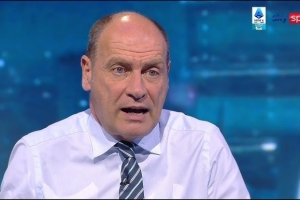 马切吉亚尼:米兰丢球时的防守站位和判断简直了,真不知怎么形容 - 资讯配图