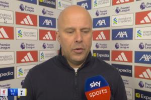 又被绝平!斯洛特:每次都这样,还要发生多少次?完全理解嘘声 - 资讯配图